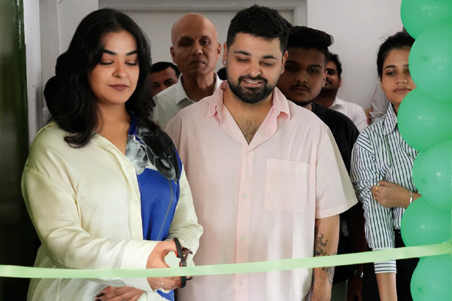 Arzoo Alamin and Adil Lokhandwala inaugurating the newly renovated employee canteen at Kinetic Communications.