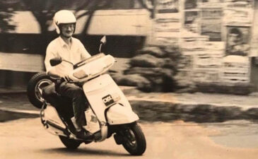 Kinetic DX scooter – the legendary gearless two-wheeler that redefined mobility in India