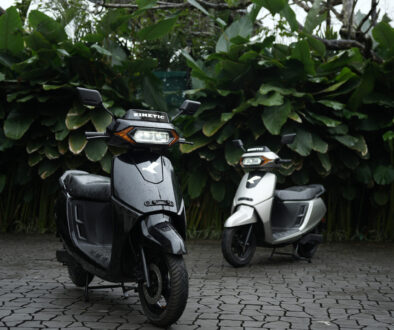 Kinetic DX electric scooter in silver color with classic design