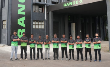 Range-X battery manufacturing team at Kinetic Engineering’s Ahilyanagar facility, driving India’s in-house EV battery innovation.