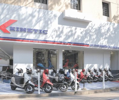 Kinetic Watts & Volts Vishrantwadi dealership exterior
