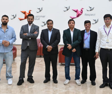 Kinetic partners with Jio Things to introduce connected electric mobility in India