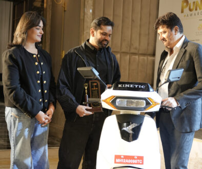 Kinetic DX honoured at Iconic Punekar Awards 2025 in Pune