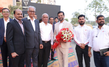 Kinetic EV Surat showroom launch in Gujarat